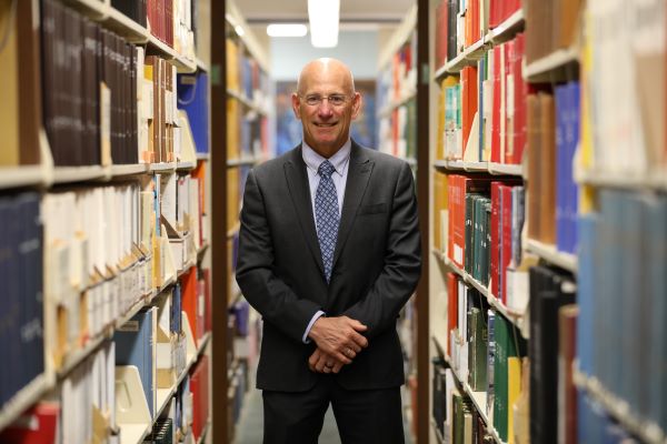 !Bob Morris in the library